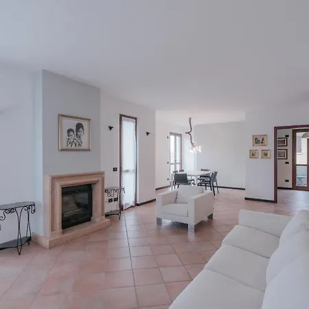 Appartement Casa Mary Tre - Attico Con Terrazza A 2 Passi Dal *